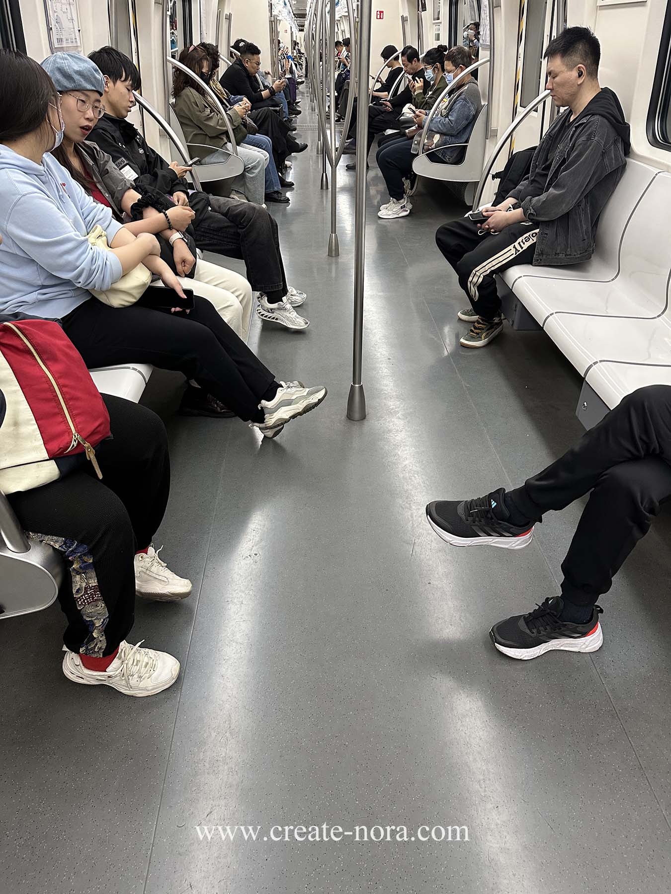 the photo of nora rubber flooring in Tianjin Metro 1